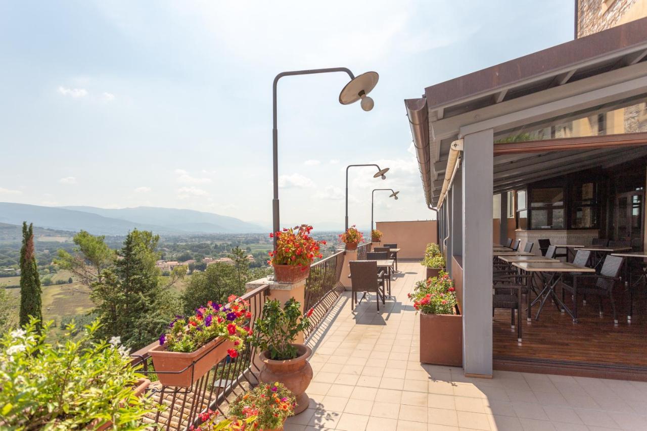 Albergo Il Cacciatore Spello Eksteriør bilde